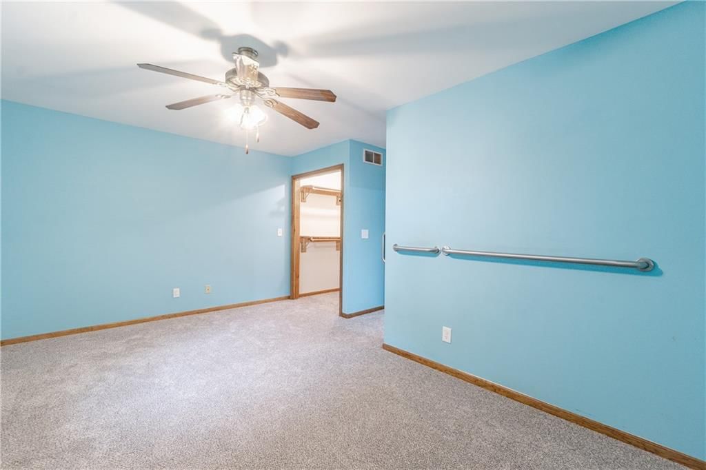 5114 Clark Street — photo 18