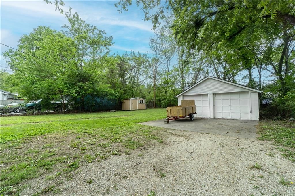 5114 Clark Street — photo 20
