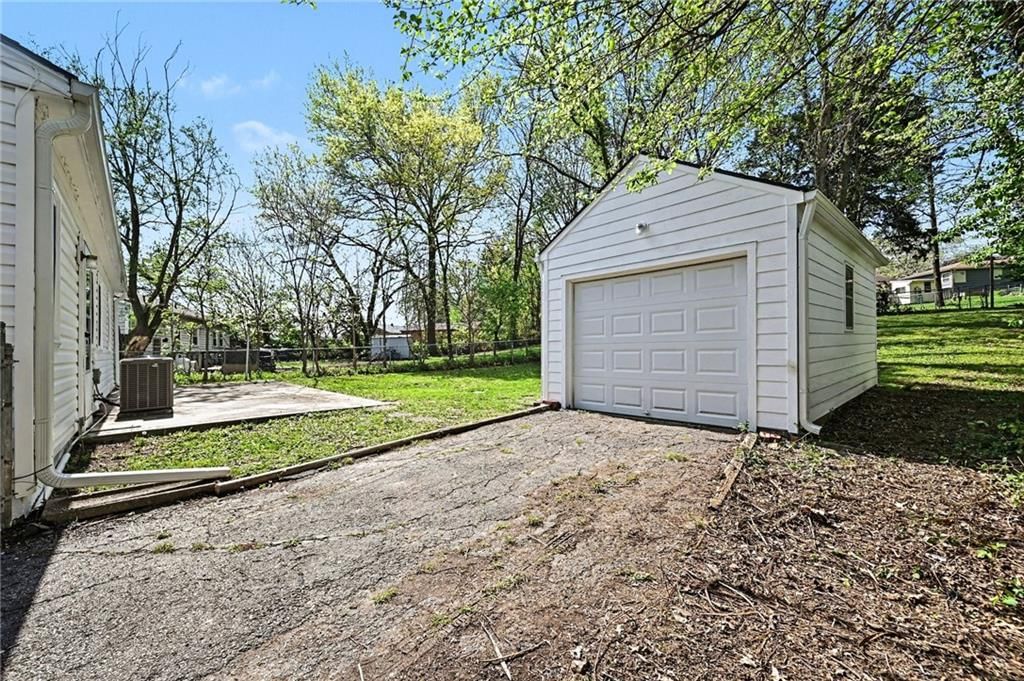 2415 Pursell Road — photo 23