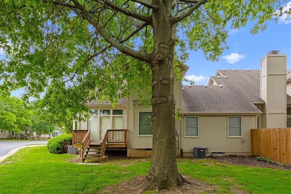 15456 Floyd Street — photo 23