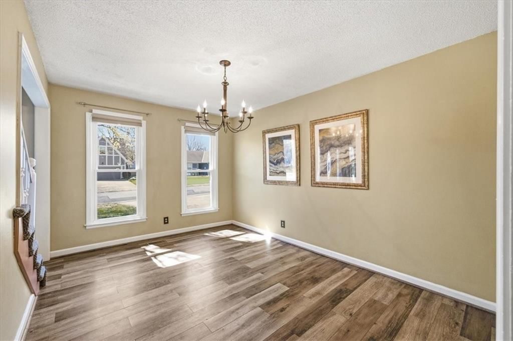1222 E Butterfield Place — photo 3