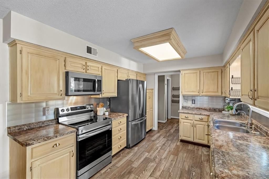 1222 E Butterfield Place — photo 12