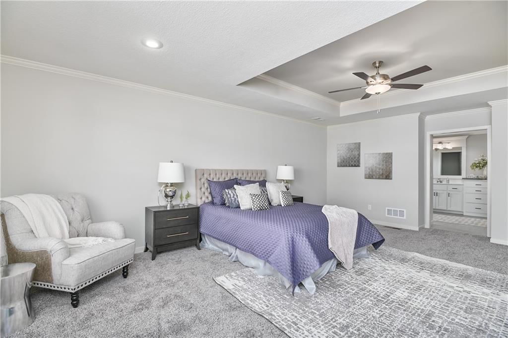 2243 W Elm Terrace — photo 33