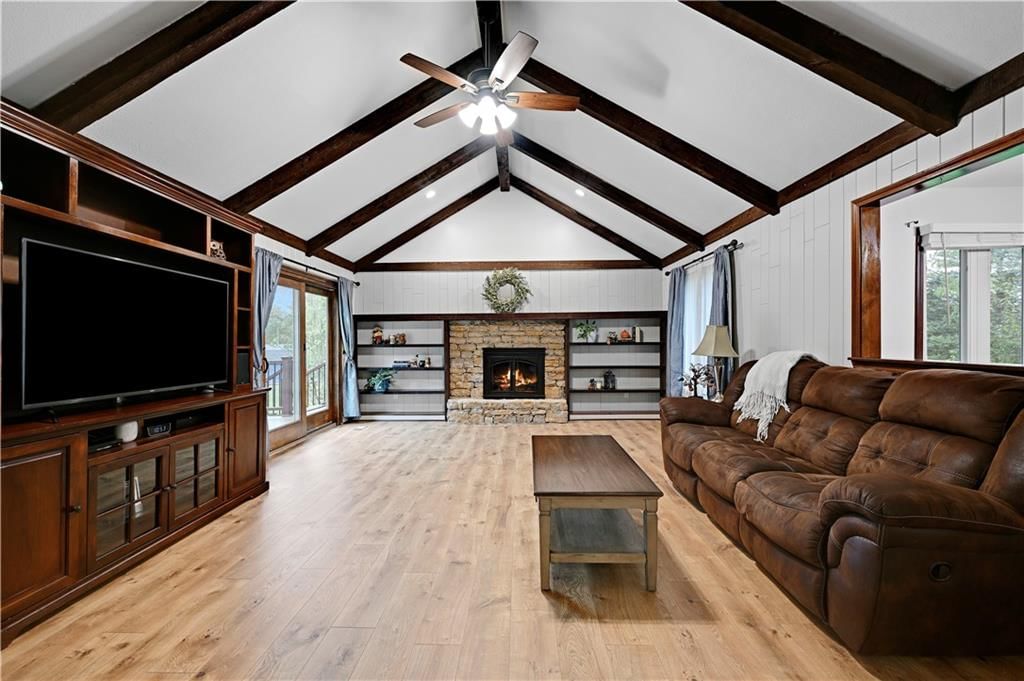 19430 Hardy Street — photo 4