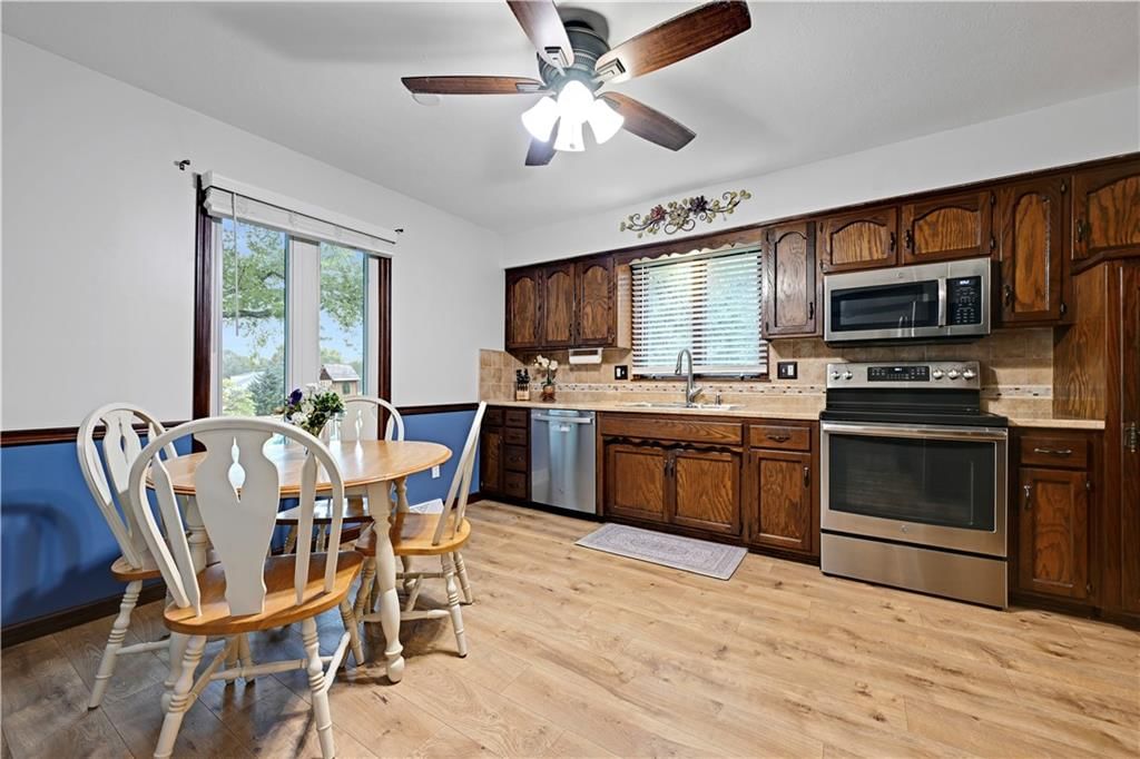 19430 Hardy Street — photo 11