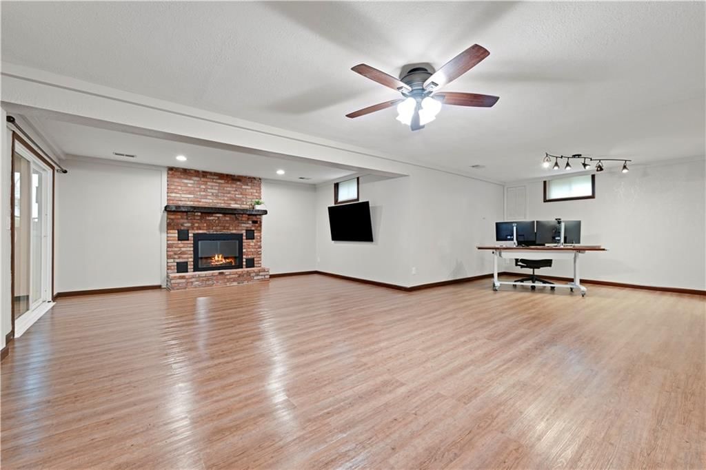 19430 Hardy Street — photo 25