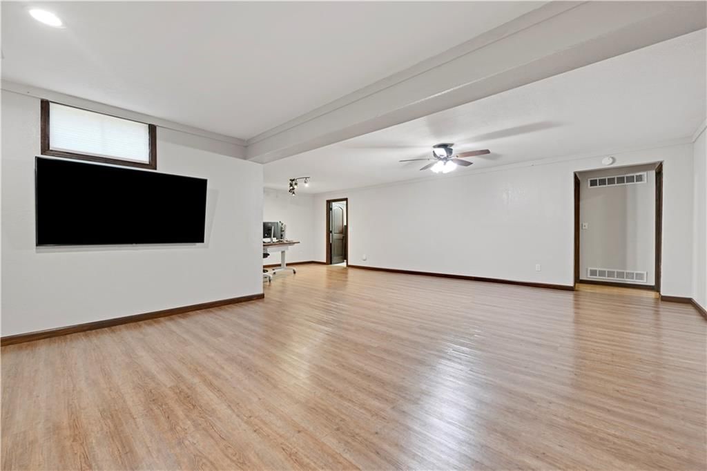 19430 Hardy Street — photo 27