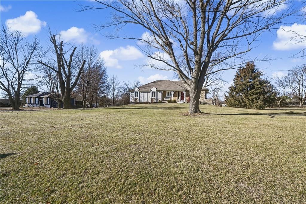 19430 Hardy Street — photo 37