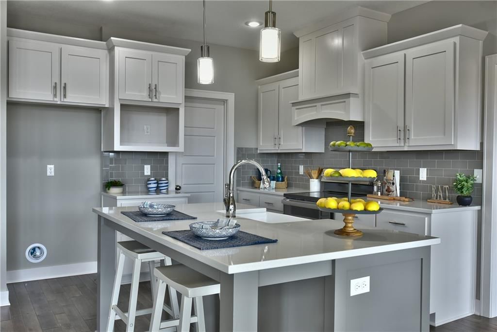 2306 W Wabash Street — photo 37