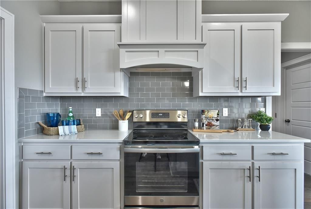 2306 W Wabash Street — photo 38