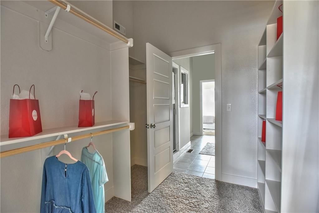 2306 W Wabash Street — photo 47