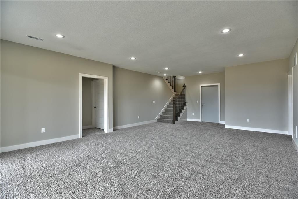 2306 W Wabash Street — photo 54