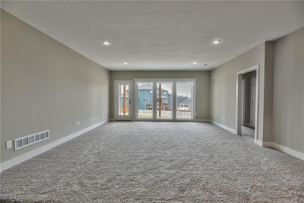 2306 W Wabash Street — photo 55