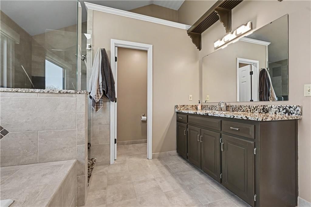 16122 W 80th Street — photo 24