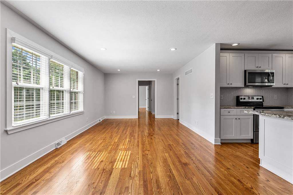 9303 Park Street — photo 5