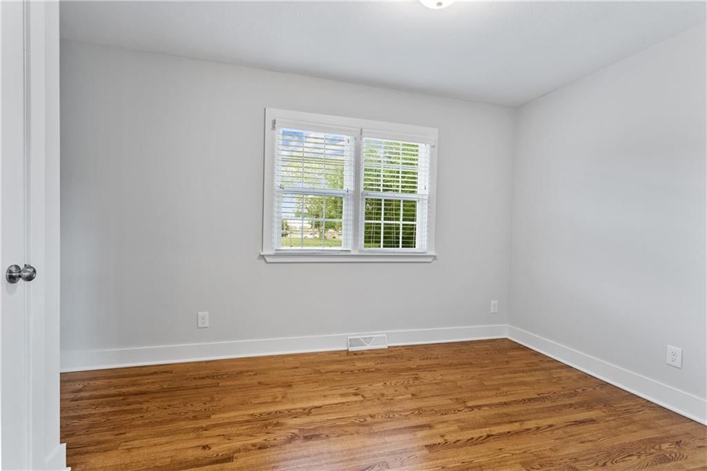 9303 Park Street — photo 13