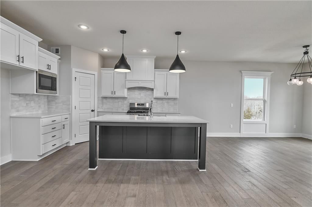 2240 W Wabash Street — photo 10