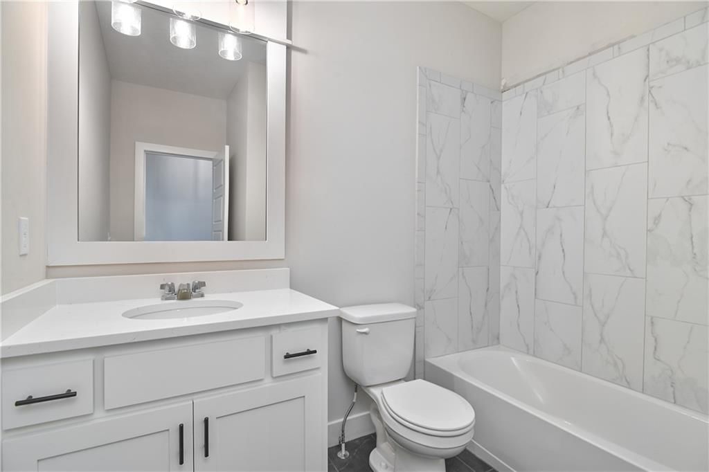 2240 W Wabash Street — photo 28
