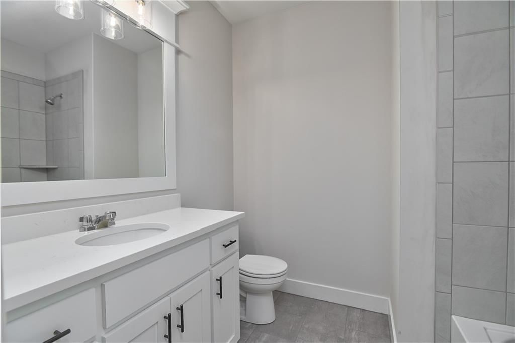 2240 W Wabash Street — photo 33