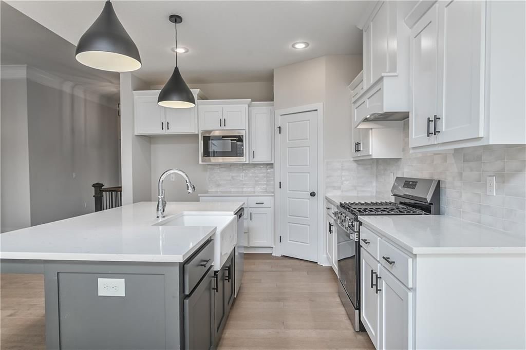 2394 W Wabash Street — photo 13