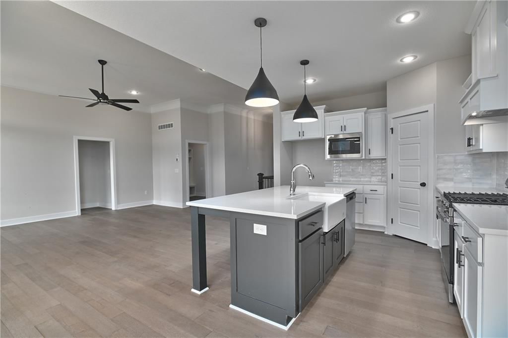 2394 W Wabash Street — photo 14