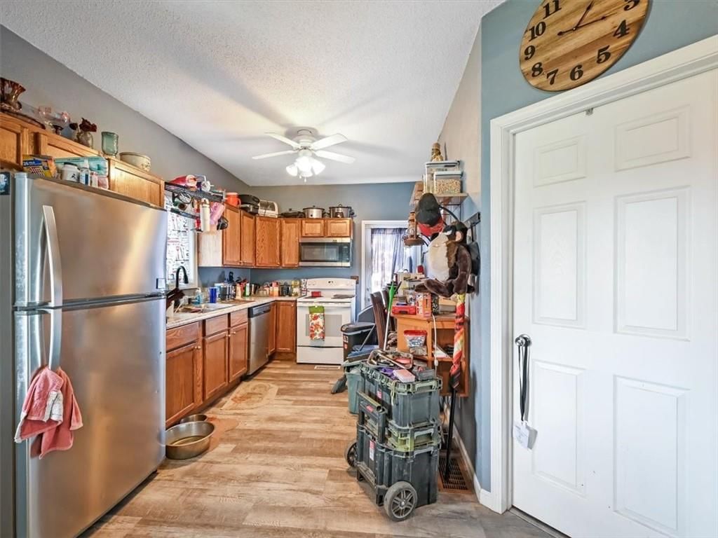 Photo 6 of 17 - 907 George Street, Atchison, KS 66002
