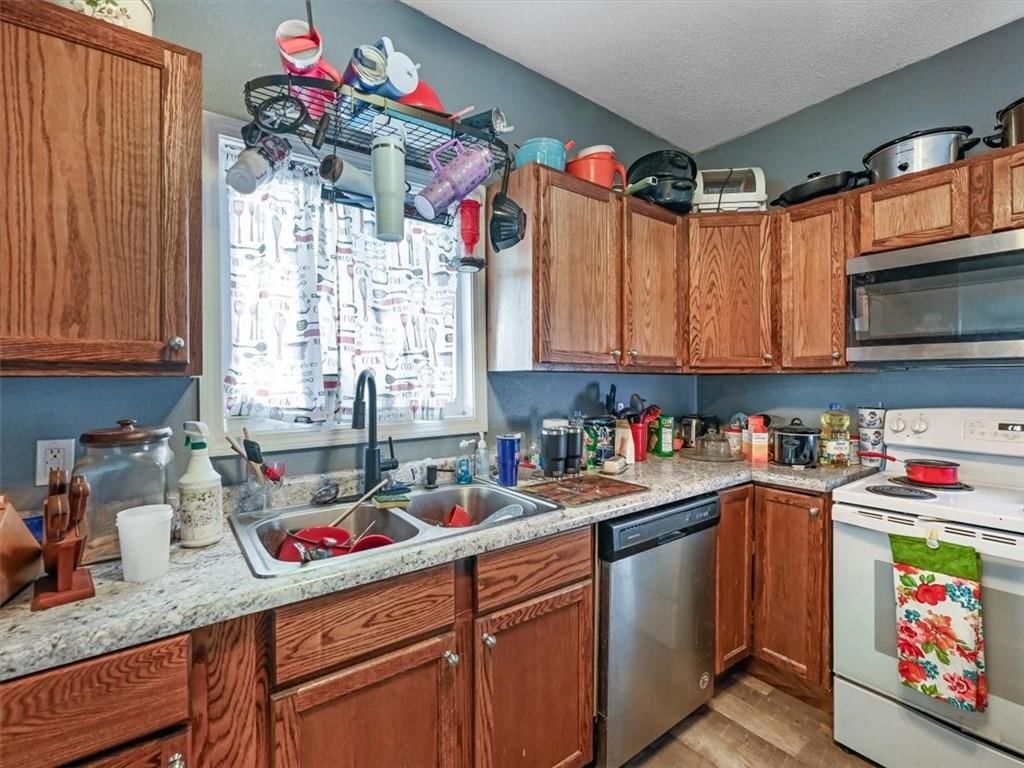 Photo 7 of 17 - 907 George Street, Atchison, KS 66002