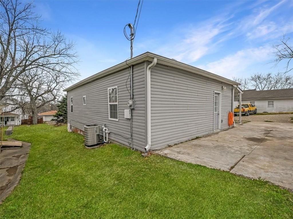 Photo 16 of 17 - 907 George Street, Atchison, KS 66002