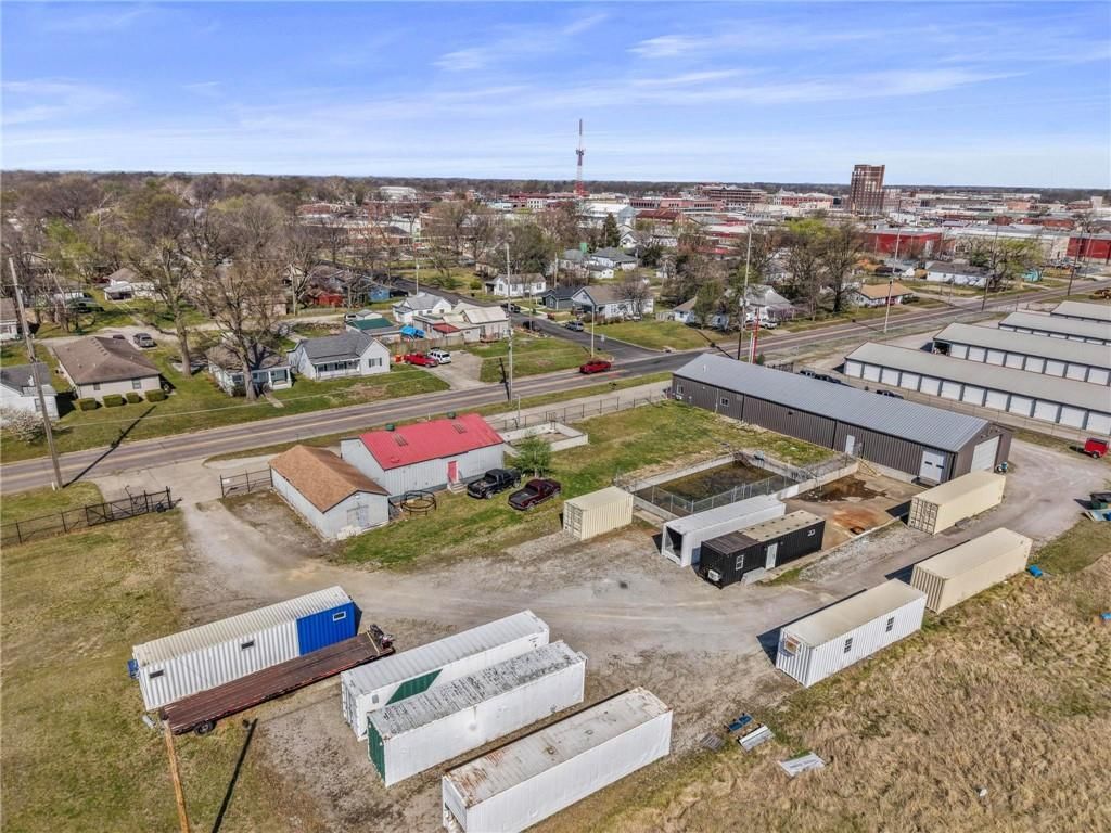 305 S Joplin Street — photo 5