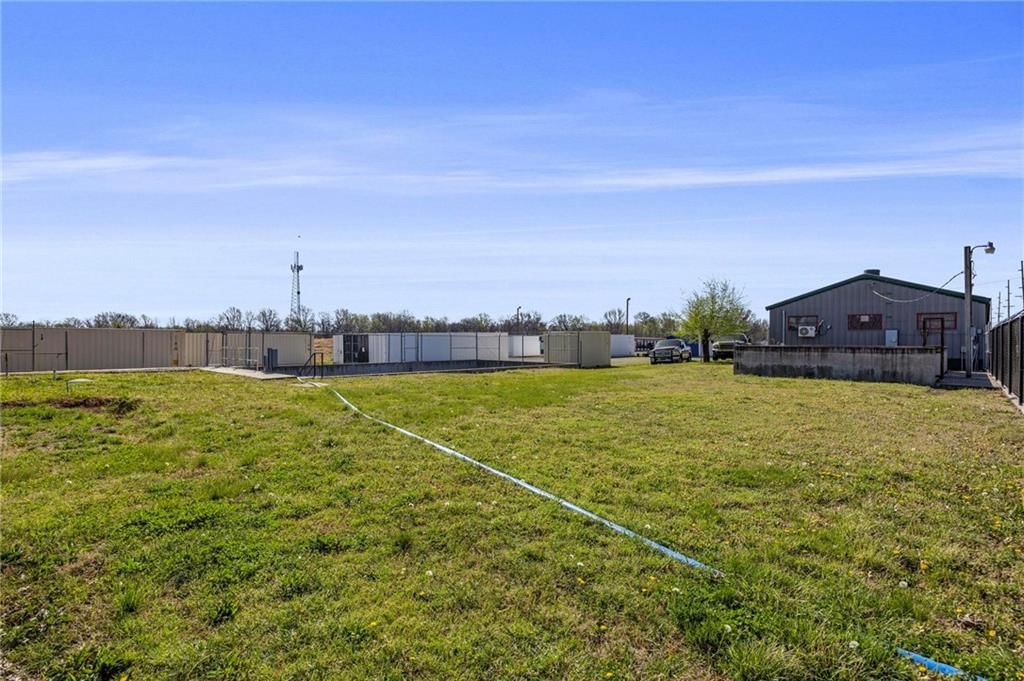 305 S Joplin Street — photo 15