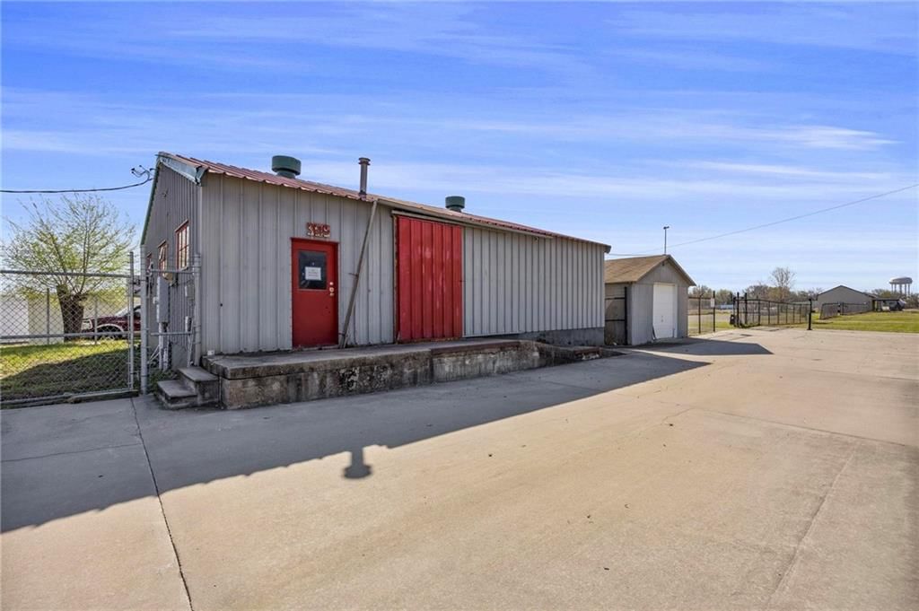 305 S Joplin Street — photo 18