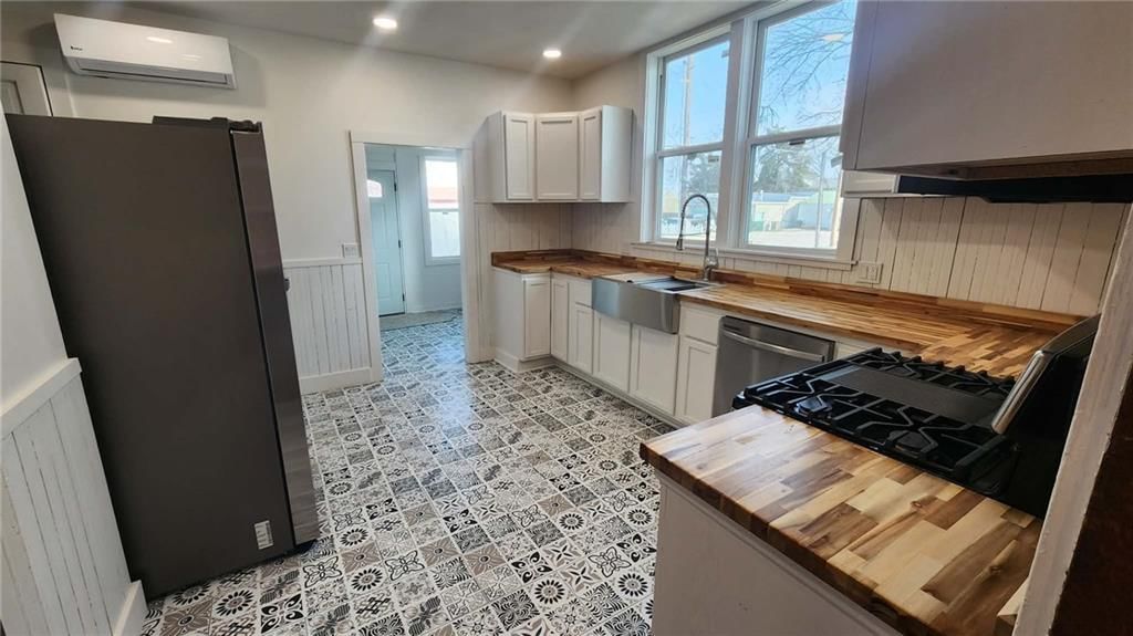 523 S Judson Street — photo 10