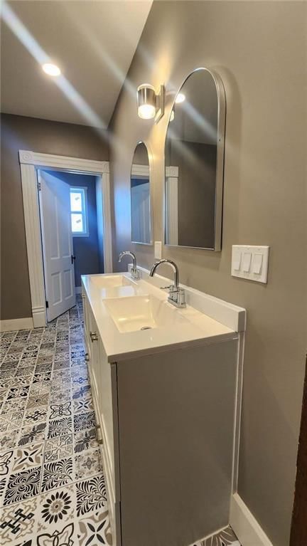 523 S Judson Street — photo 31
