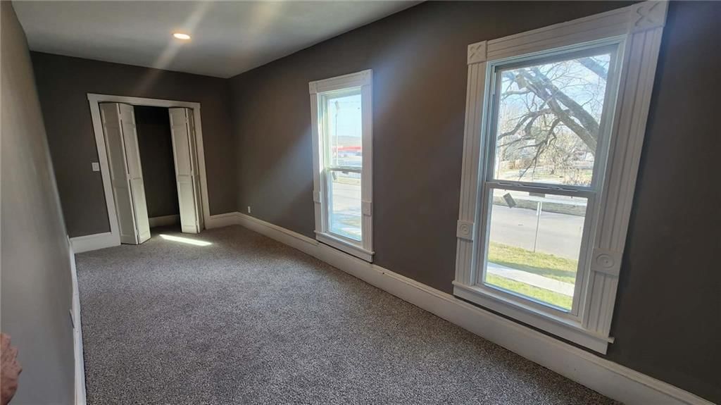523 S Judson Street — photo 32