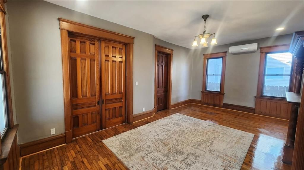 523 S Judson Street — photo 33