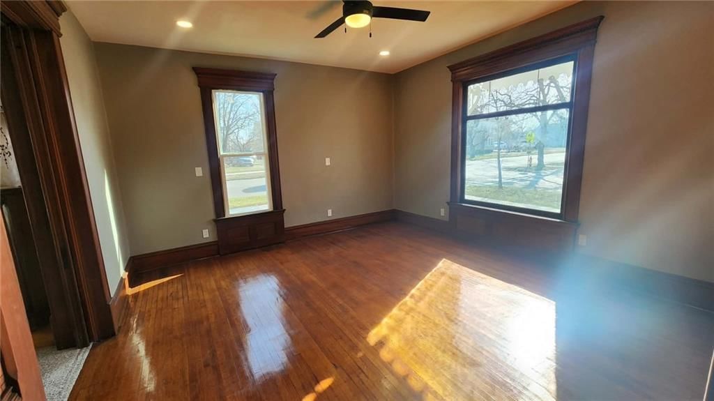 523 S Judson Street — photo 36