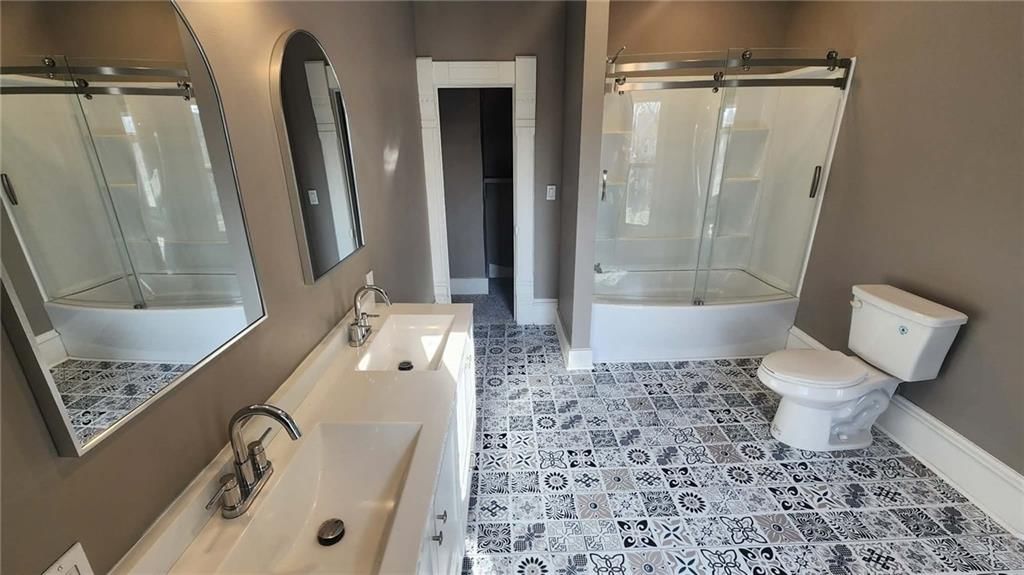523 S Judson Street — photo 40