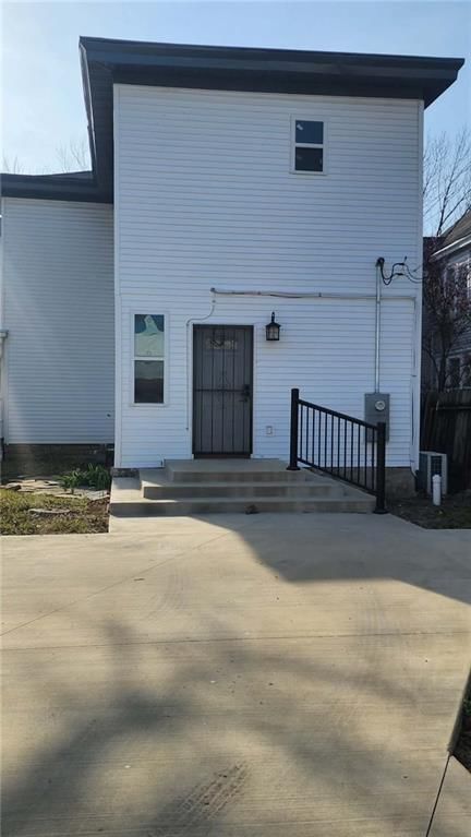 523 S Judson Street — photo 59