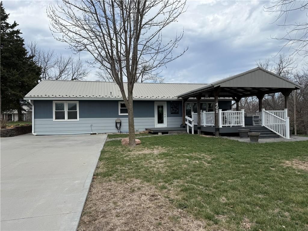 402 W 4th Street, Stewartsville, MO