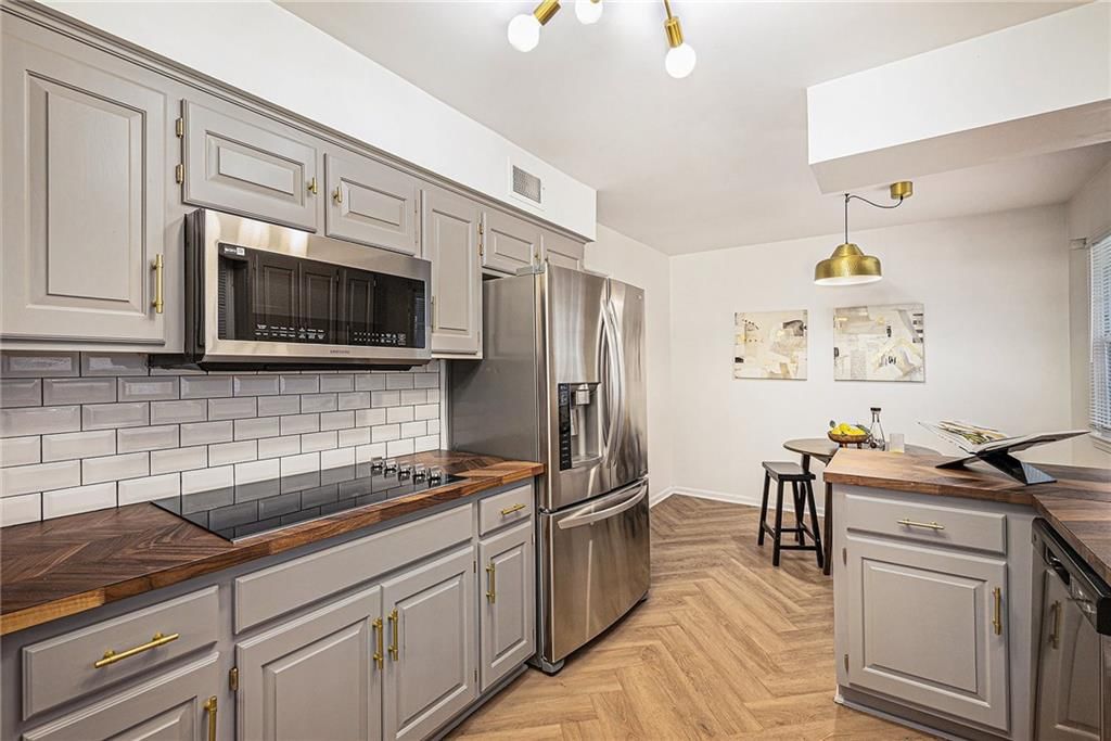 3322 W 95th Street — photo 15