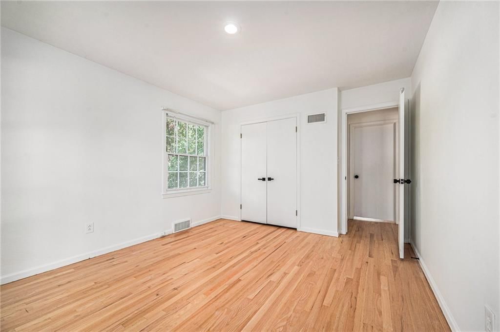 3322 W 95th Street — photo 30