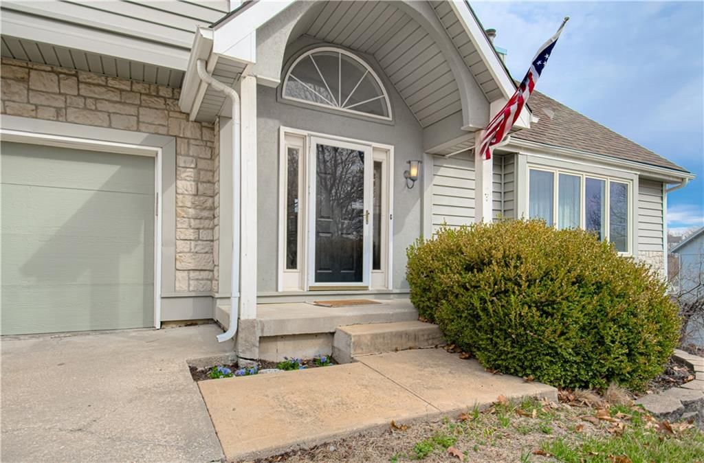5916 Albervan Street — photo 2