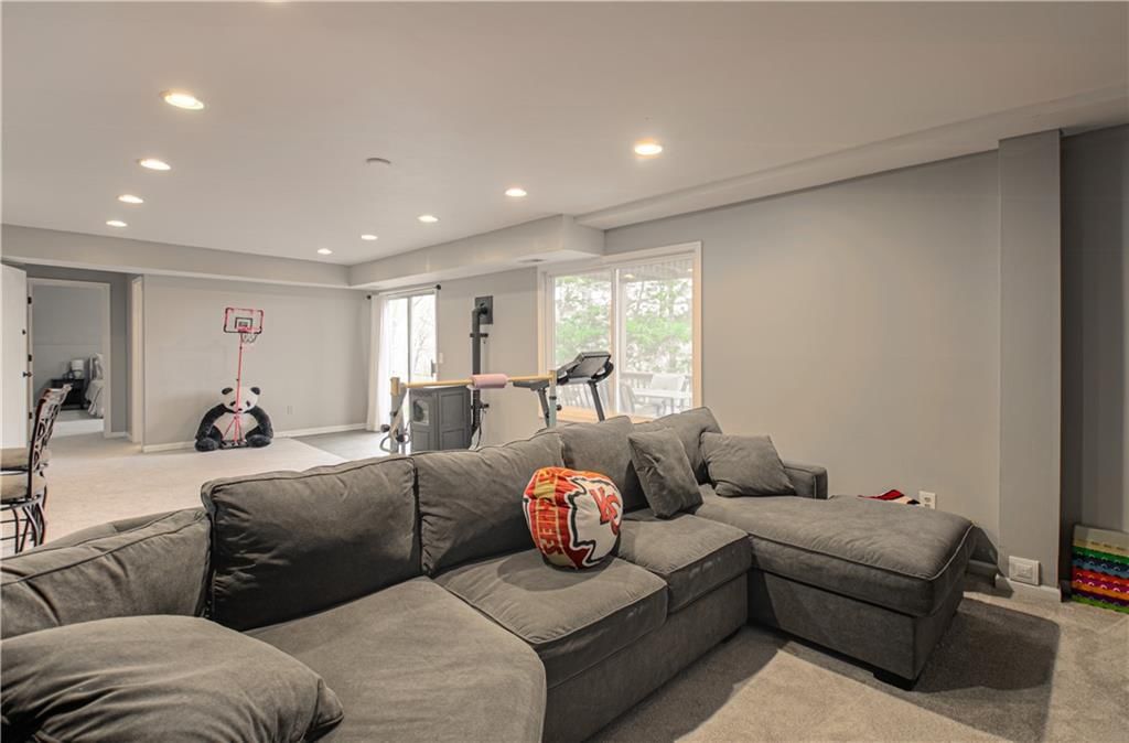 5916 Albervan Street — photo 22