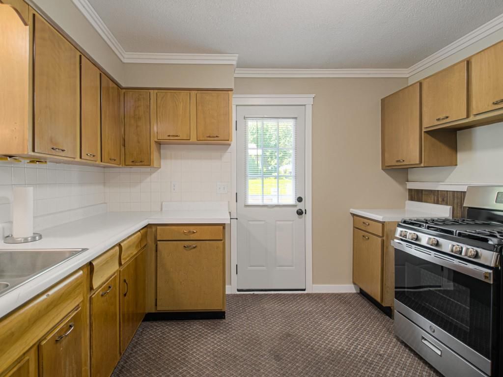 2213 N Mcbride Avenue — photo 11