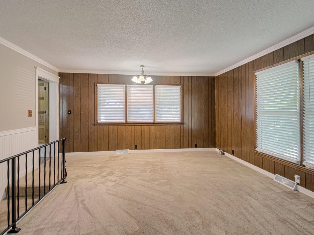 2213 N Mcbride Avenue — photo 15