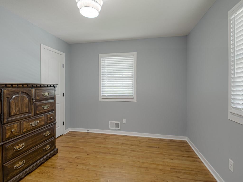 2213 N Mcbride Avenue — photo 21