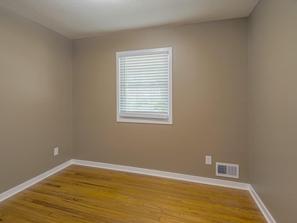 2213 N Mcbride Avenue — photo 22