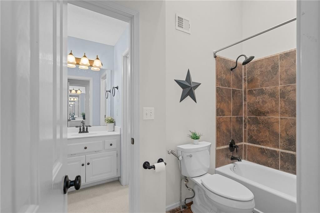8512 N Oregon Avenue — photo 38