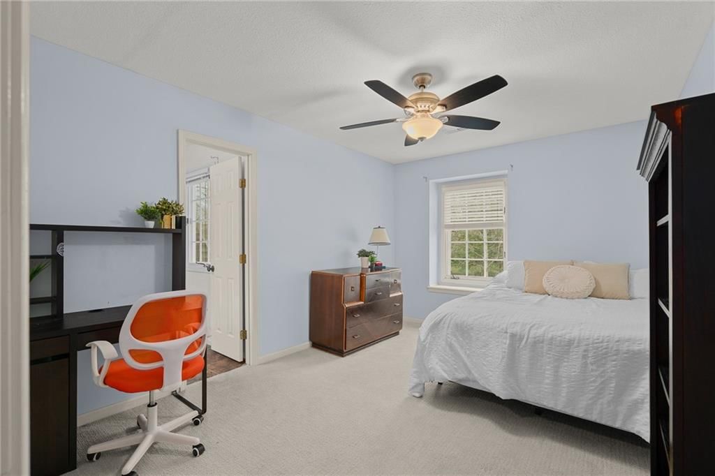 8512 N Oregon Avenue — photo 41