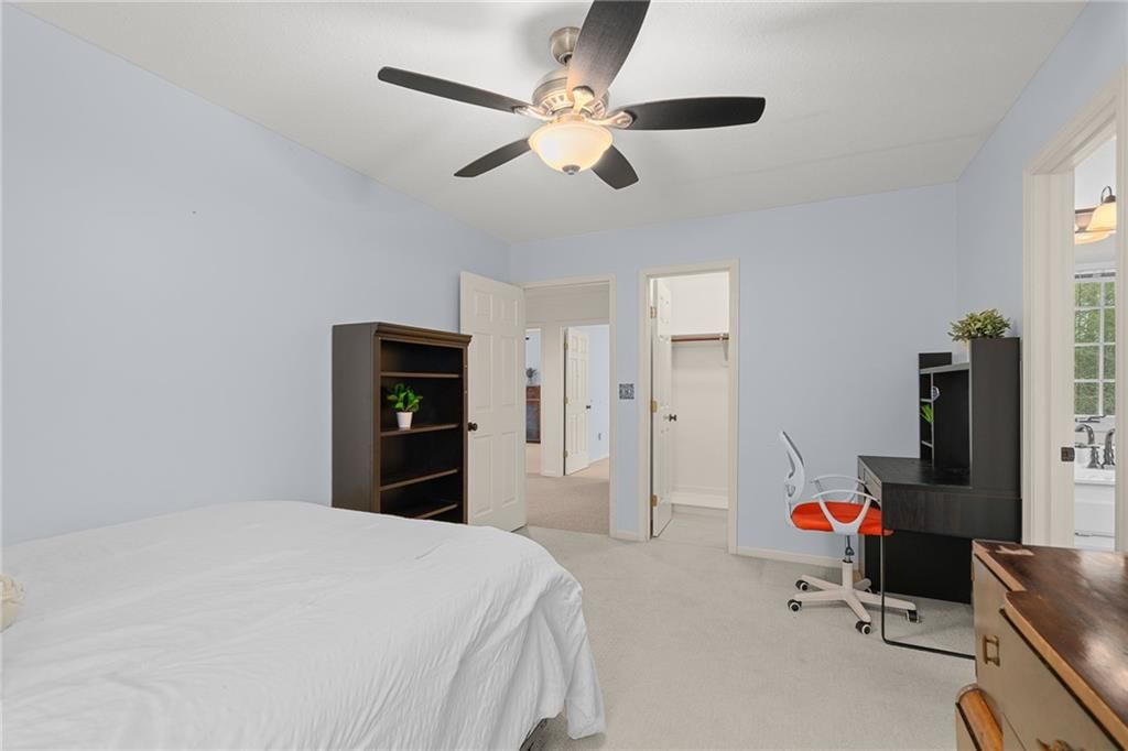 8512 N Oregon Avenue — photo 42
